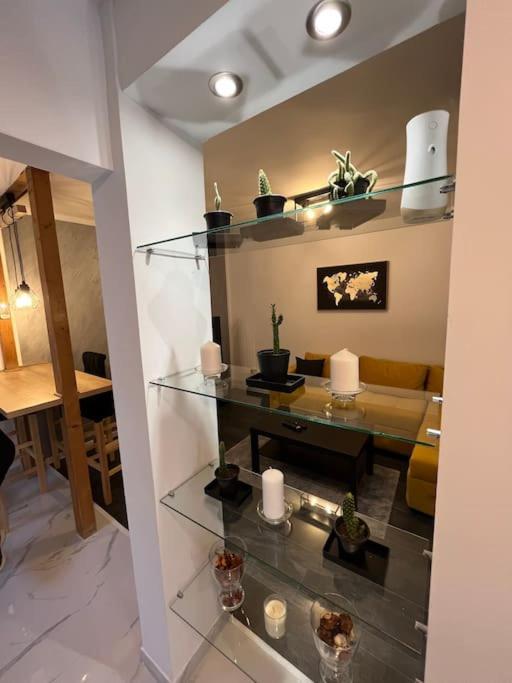 Lovely In Center . Apartment